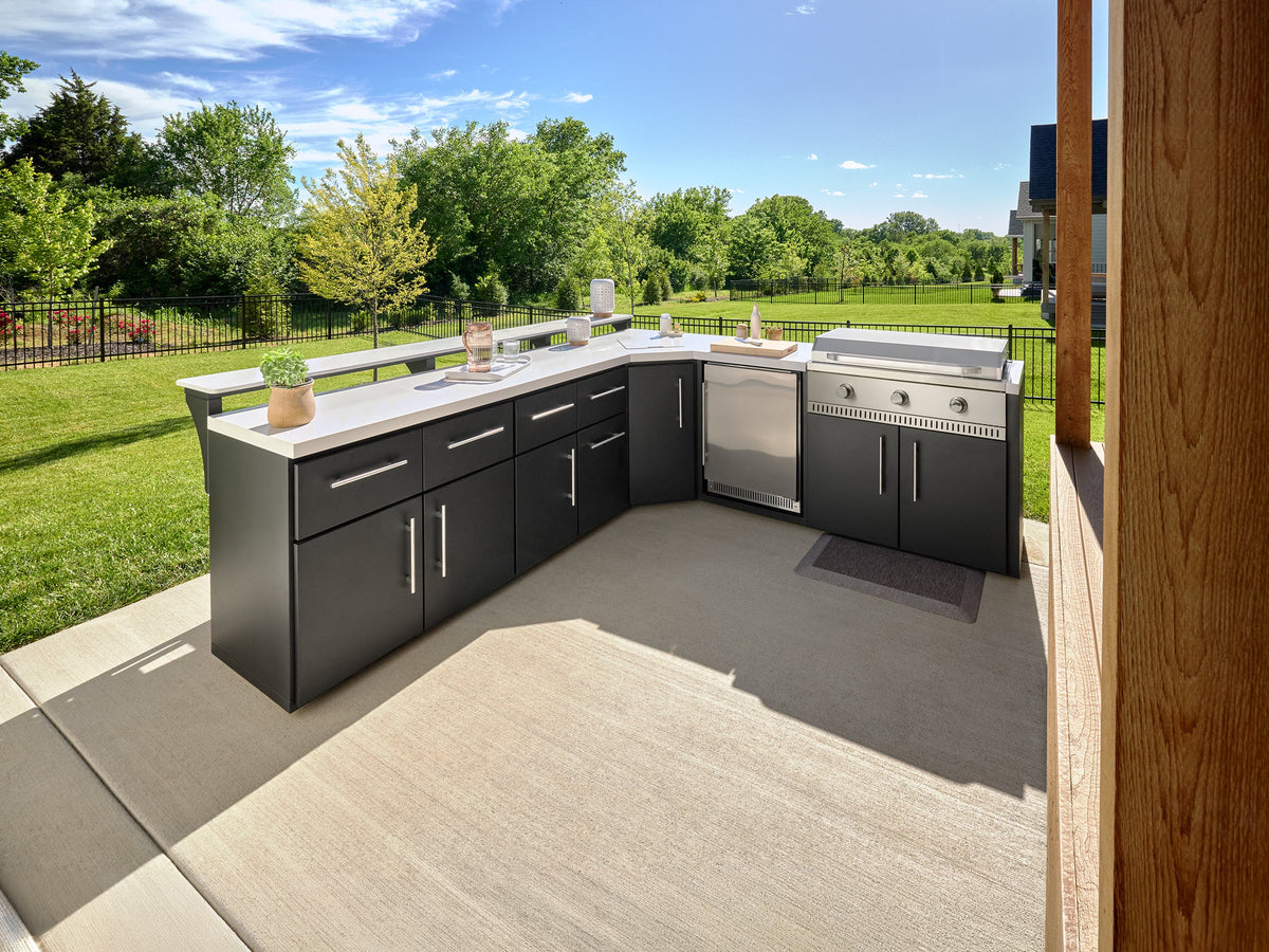 Emory | Corner Outdoor Kitchen Island with Bar Seating & Built-In Griddle – Right