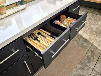 Emory | Corner Outdoor Kitchen Island with Bar Seating & Built-In Griddle – Left